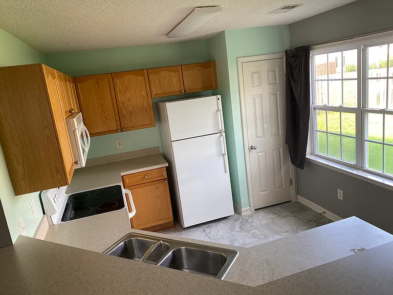 1161 Amber Pines Dr — Photo 15