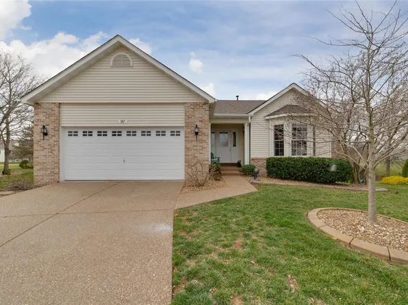 97 Avian Ct #G, Lake Saint Louis, MO 63367