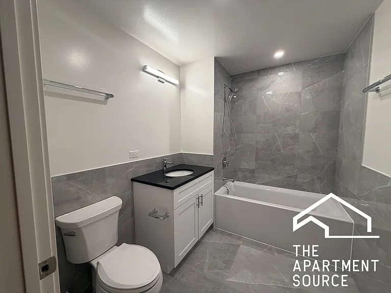 962 W Carmen Ave #1 — Photo 5