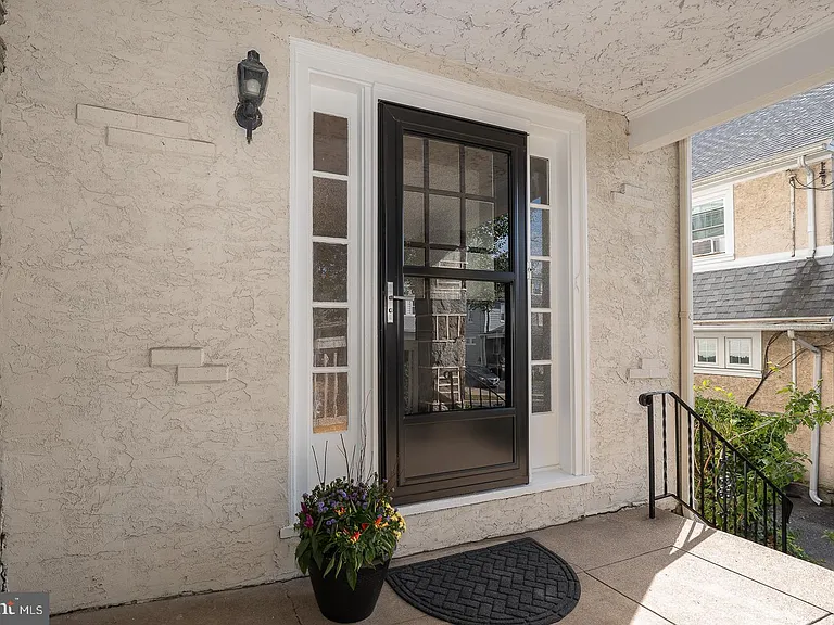 17 E Turnbull Ave — Photo 5