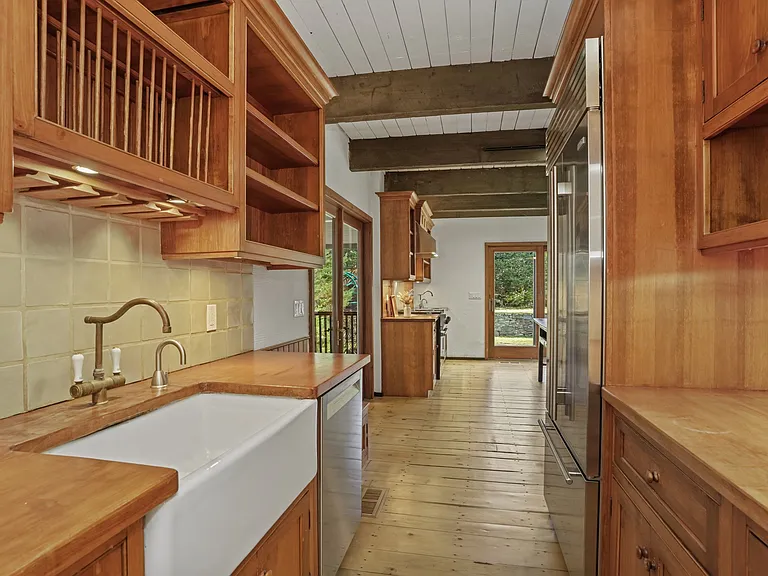 8 Bayberry Ridge Rd — Photo 9