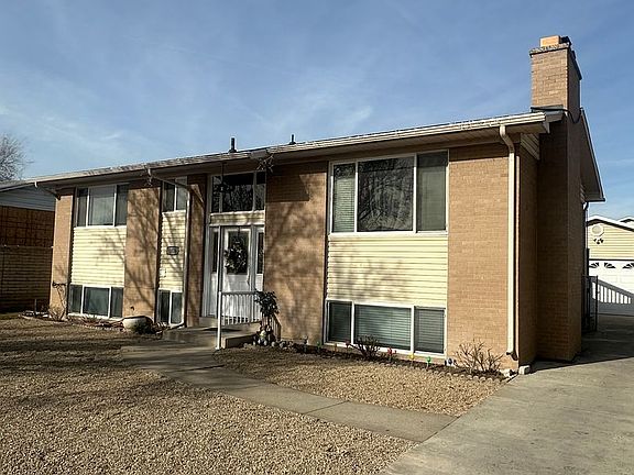 2nd image of 1416 W Harris Ave