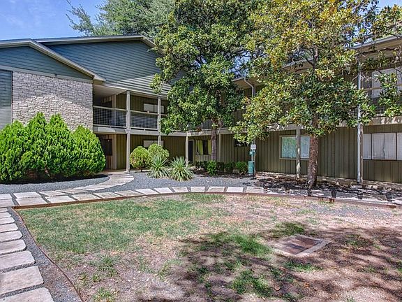 3rd image of 2303 E Side Dr APT 111