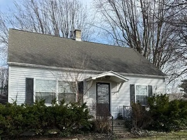 1009 N 5th St, Fremont, OH 43420