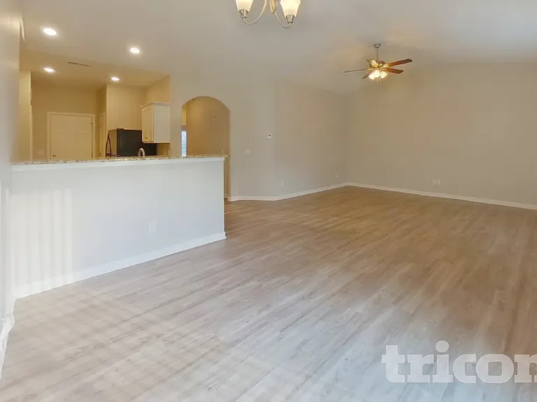 7138 Cuddington Dr — Photo 5