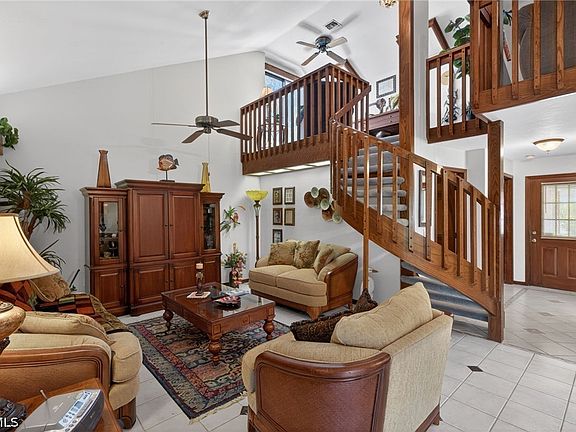 3rd image of 6072 Huntington Woods Dr #17