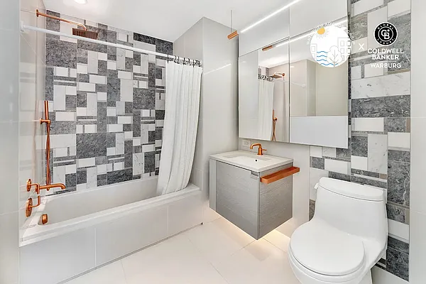 Bathroom, photo 2
