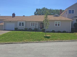 292 Eagles Lndg #292, Shelton, CT 06484