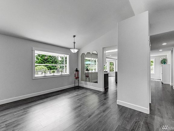5th image of 4425 118th Avenue Ct E