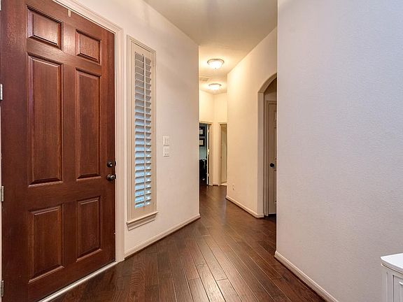 4th image of 9239 Mystic Falls Ln