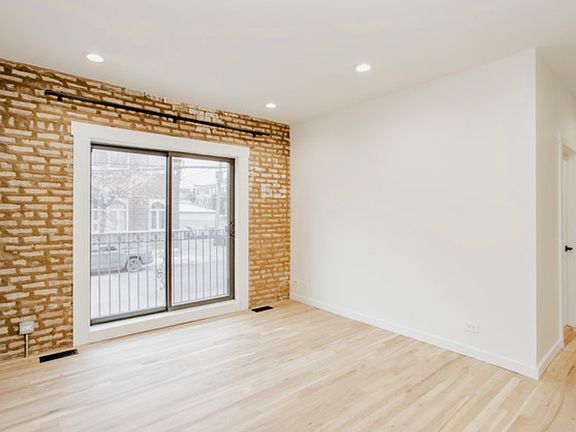 5th image of 6677 N Oliphant Ave #401