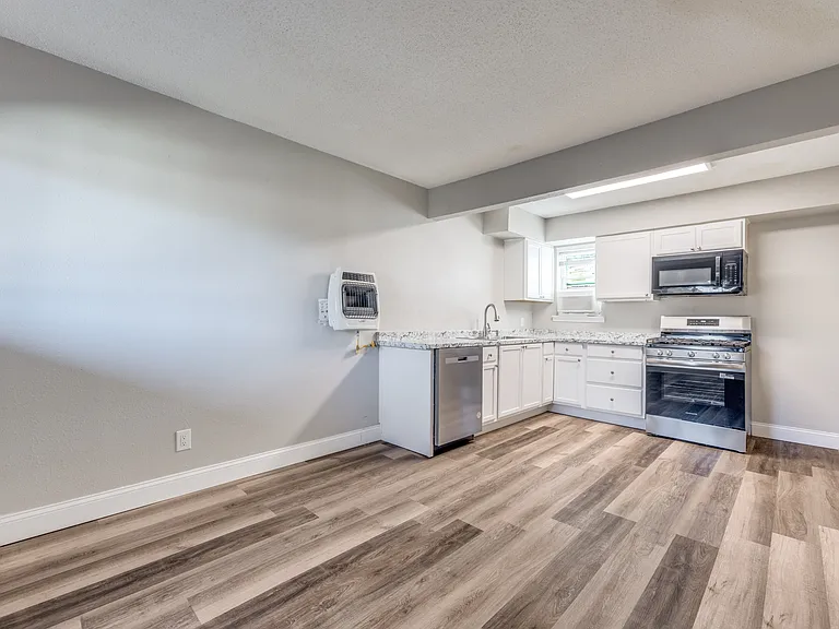 The Square Apartments — Photo 5