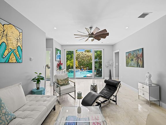 4th image of 1309 NE 3rd Street