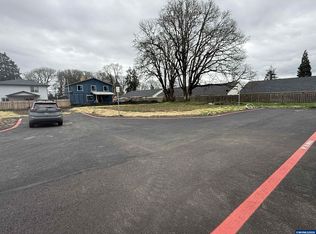 1 Symphony Way, Lebanon, OR 97355