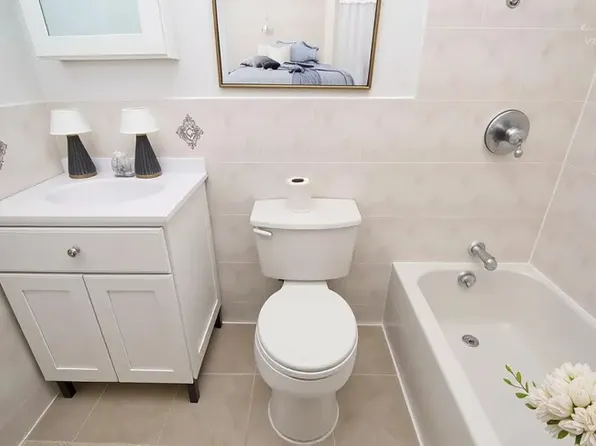 244 Macdougal Street image 5 of 7