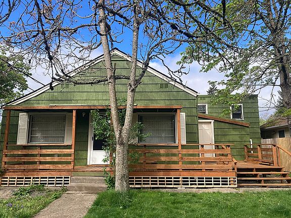 2nd image of 1242 Jackson St