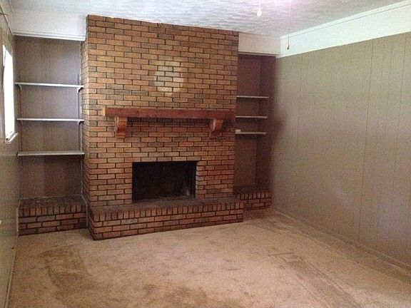 2nd image of 409 Dale Cir