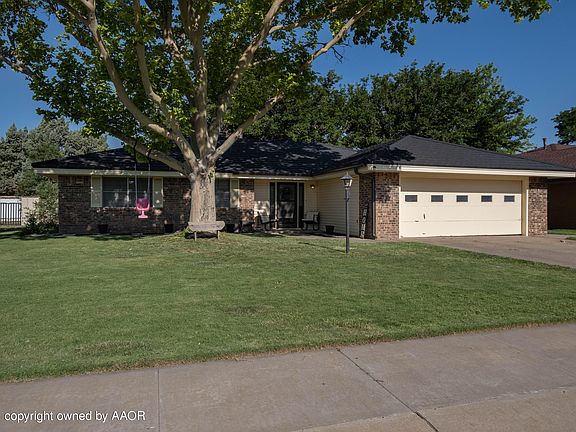 2nd image of 113 Mimosa St