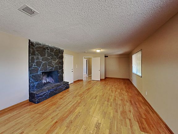 4th image of 13114 N 23rd Ave