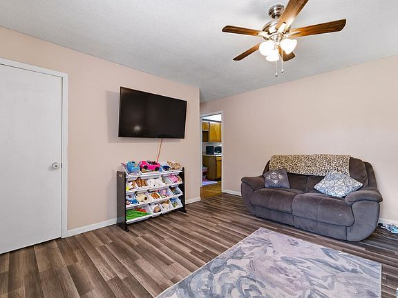 5th image of 123 Lewis Dr