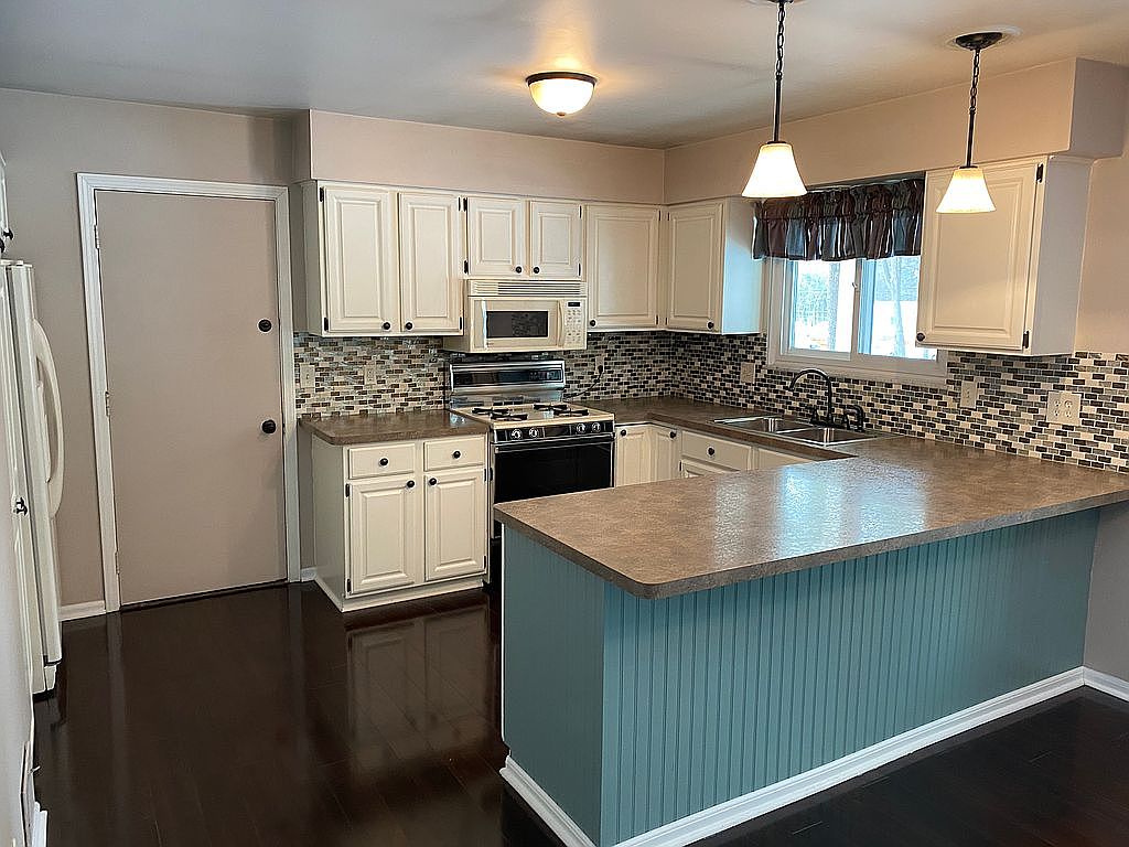 3786 Hartland Hills Dr, Hartland, MI 48353 Zillow