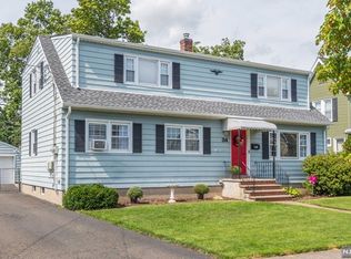 34 2nd Ave, Hawthorne, NJ 07506