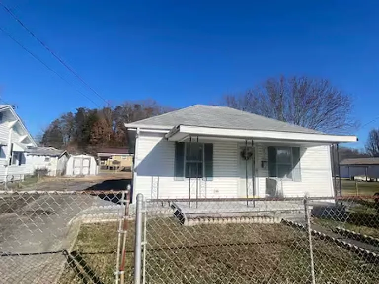 206 E Millpond St — Photo 19