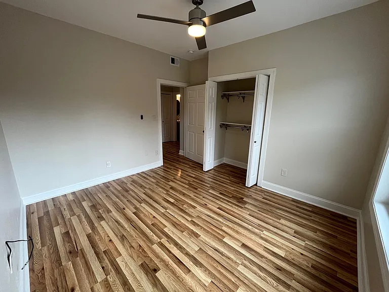 211 Amber St #2 — Photo 31