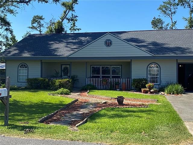 1st image of 2036 Pin Oak Ln