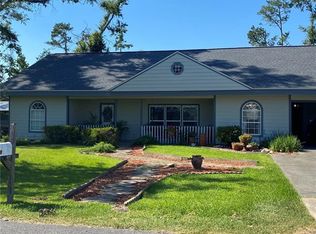 2036 Pin Oak Ln, Lake Charles, LA 70611