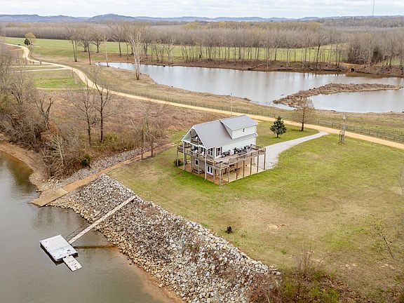 5th image of 1458 Scenic Ln