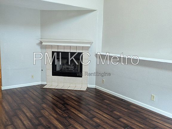 3rd image of 15811 E 20th St S