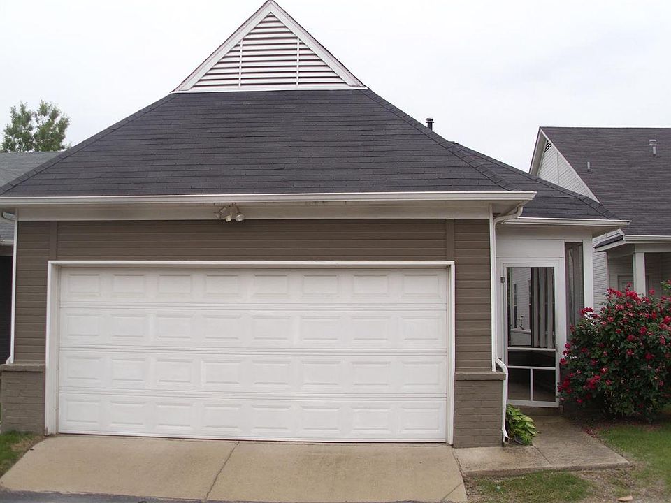 1st image of 1360 Island Town Dr