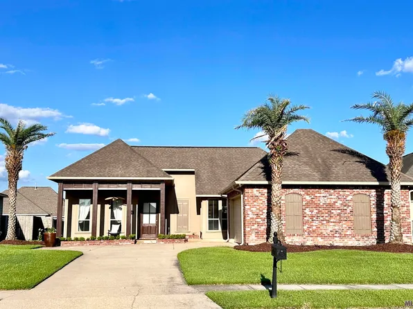 6174 Pelican Crossing Dr, Gonzales, LA 70737