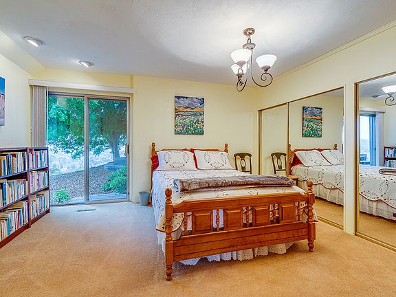 3rd image of 1108 Dawnridge Ave