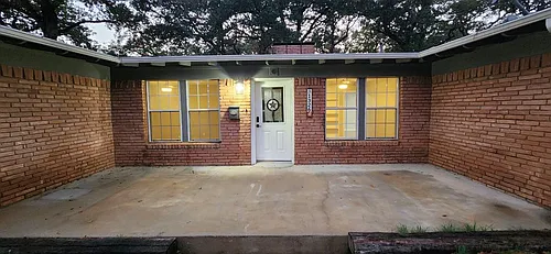 1326 S Pecan St Photo 1 1326 S Pecan St Photo 1