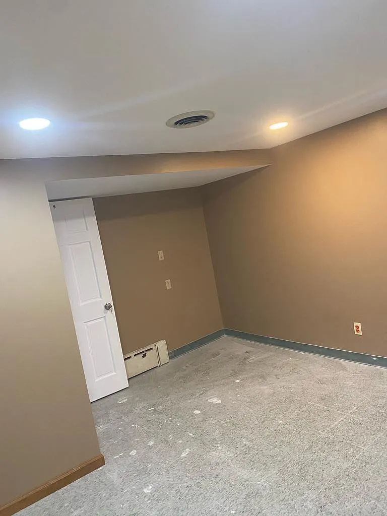 1 bed, 1800 sqft, $500 — Photo 3