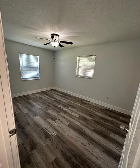 173 SW Orchid Ter — Photo 11
