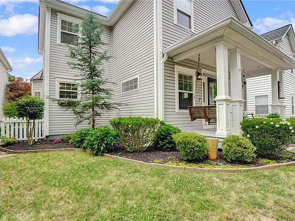 5th image of 789 Gardenside Cir SE