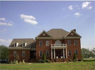 2239 Forge Rd, Toano, VA 23168