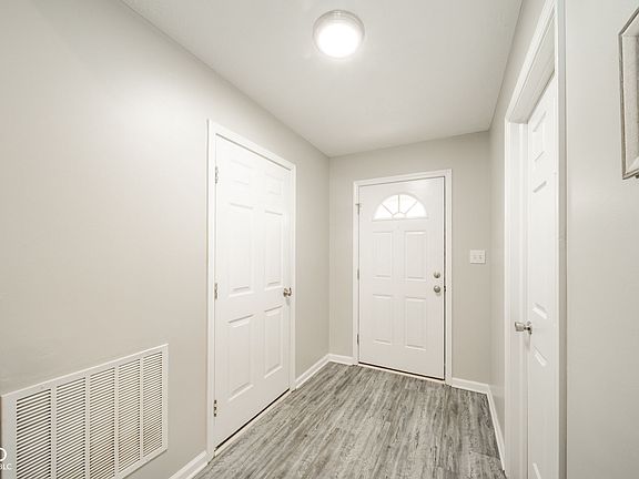 3rd image of 12636 Pinetop Way