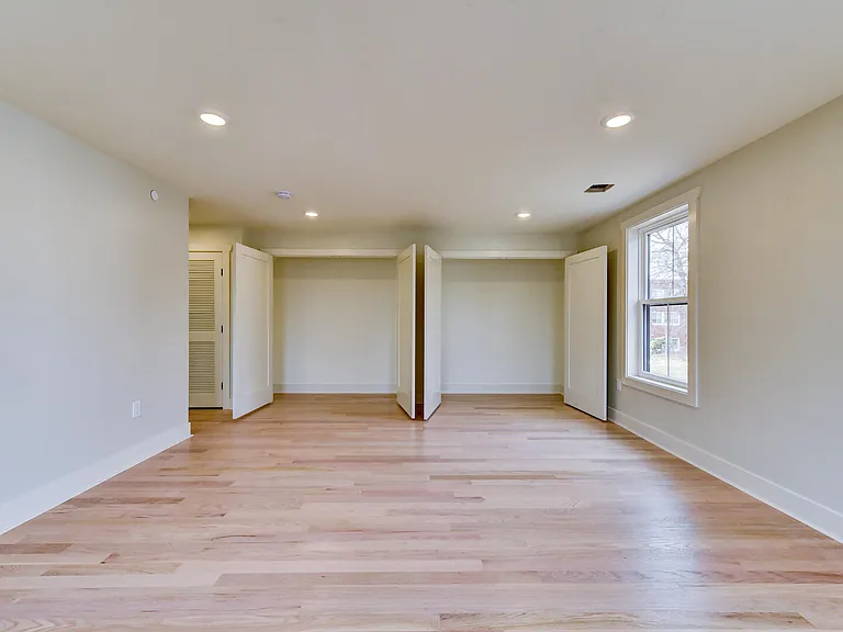48 Walnut St #1 — Photo 23