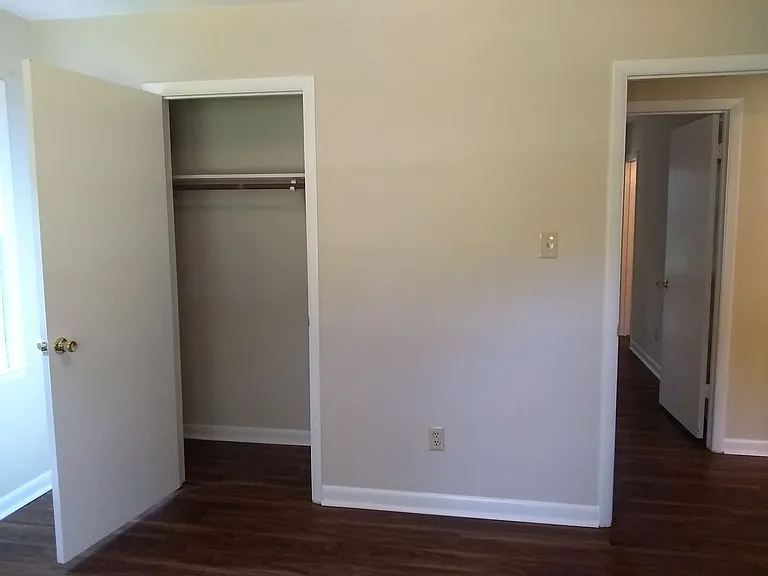 7501 Martha Ct — Photo 32