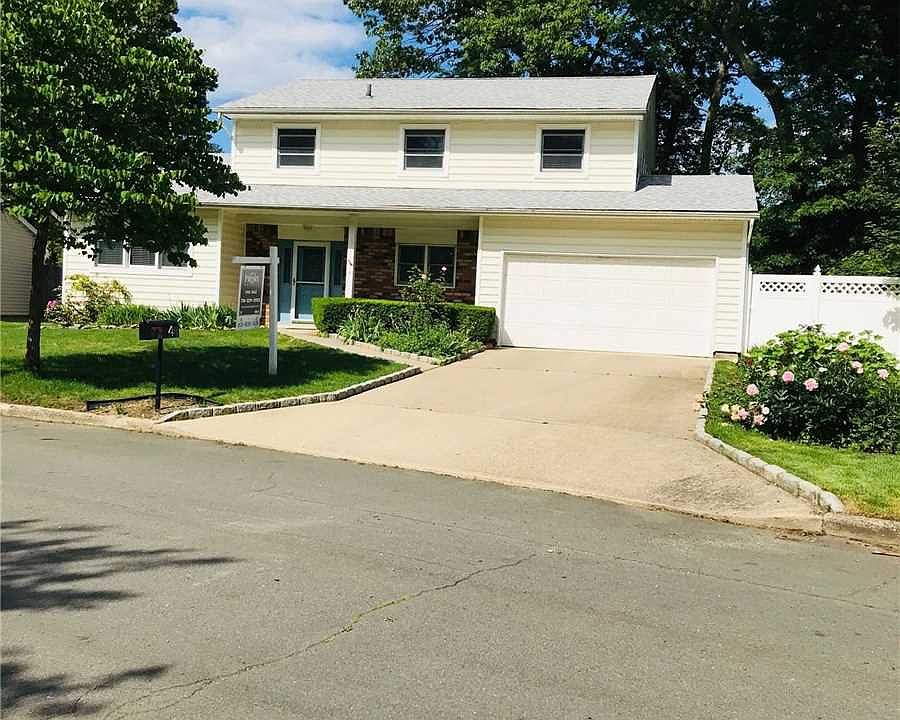 1st image of 4 Shirley Ct