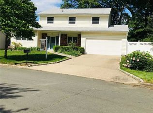 4 Shirley Ct, East Northport, NY 11731
