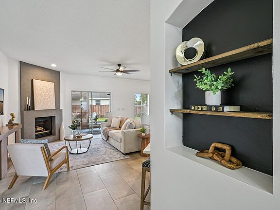 4th image of 11176 LORD TAYLOR Drive