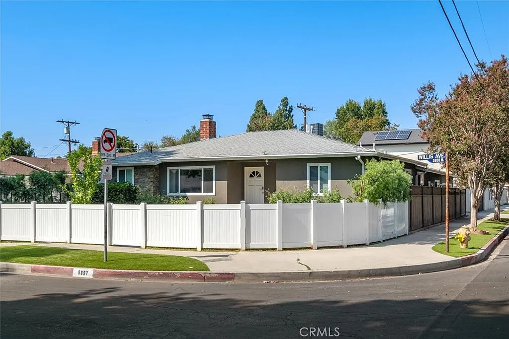 5 bed, 1899 sqft, $7,750 — Photo 2