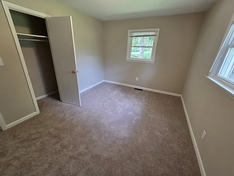 609 Owen St #609 — Photo 7