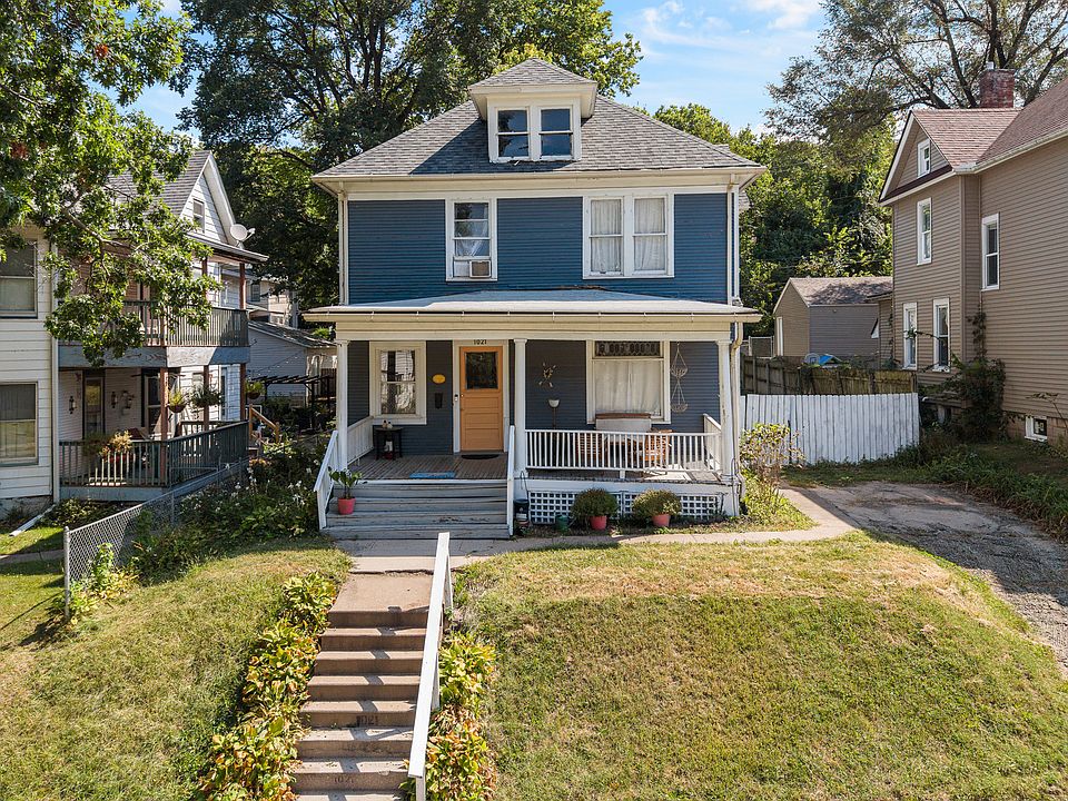 1st image of 1021 22nd St