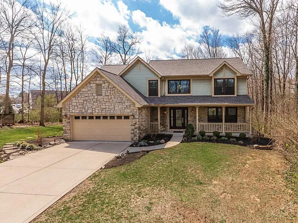 8253 Jakaro Dr, Cincinnati, OH 45255